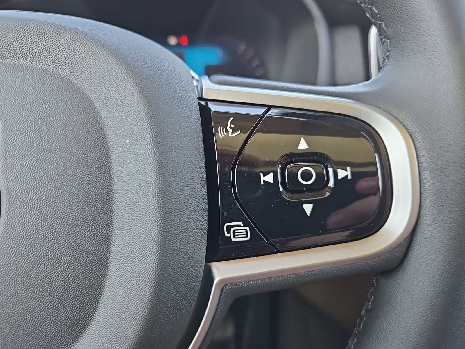 2026 Volvo XC90 Plus - Photo 40