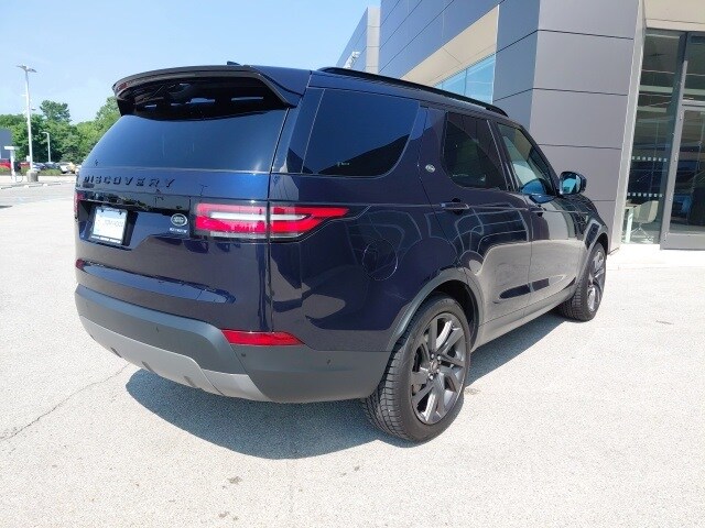 2019 Land Rover Discovery HSE photo 2