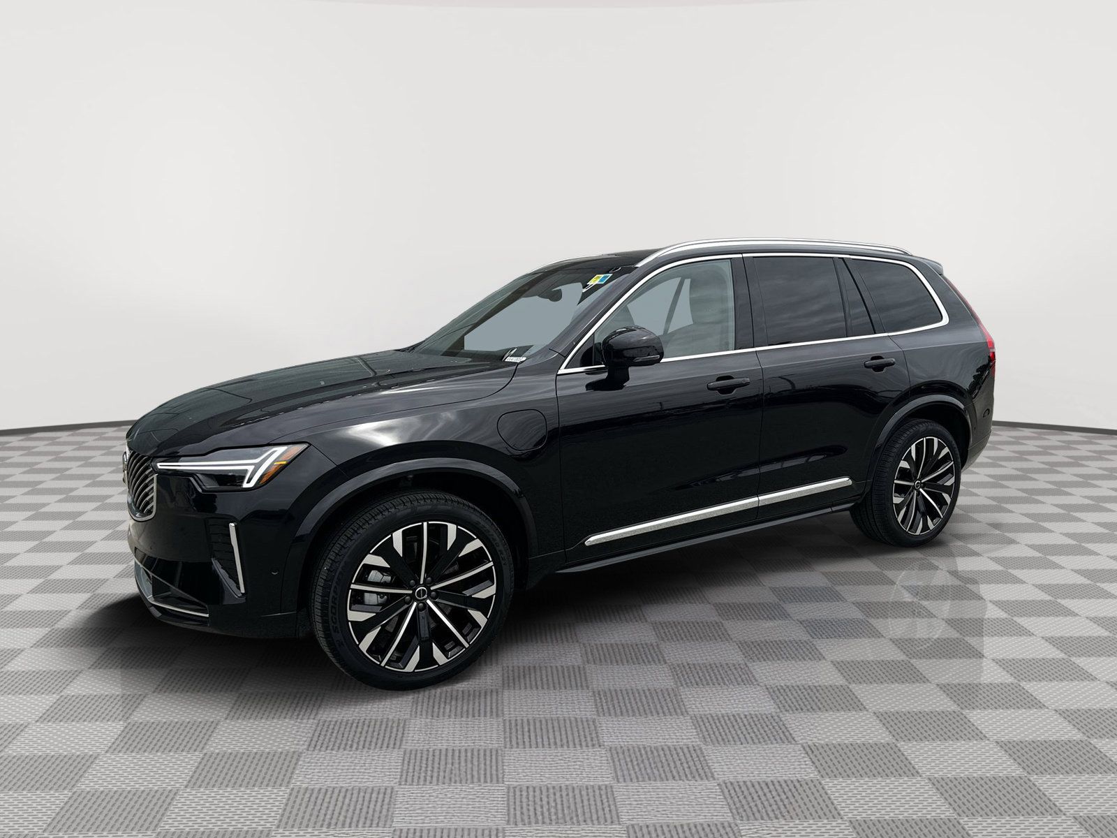 2026 Volvo XC90 plug-in hybrid T8 Plus 7-Seater