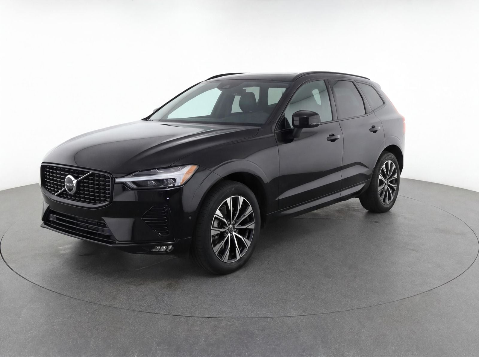 2025 Volvo XC60 B5 Plus Dark AWD's photo