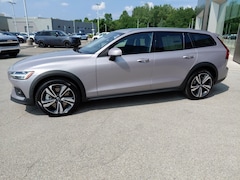 2026 Volvo V60 Cross Country B5 Plus AWD Wagon