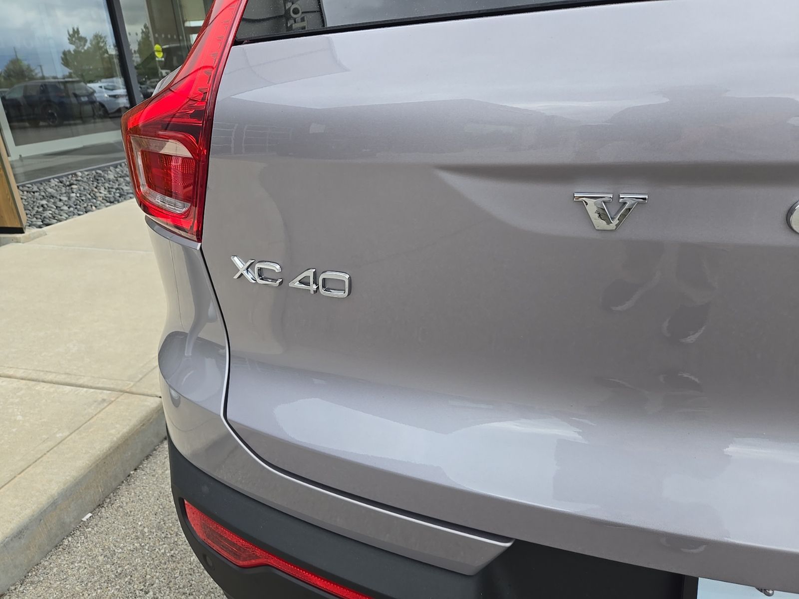 2026 Volvo XC40 Plus - Photo 13