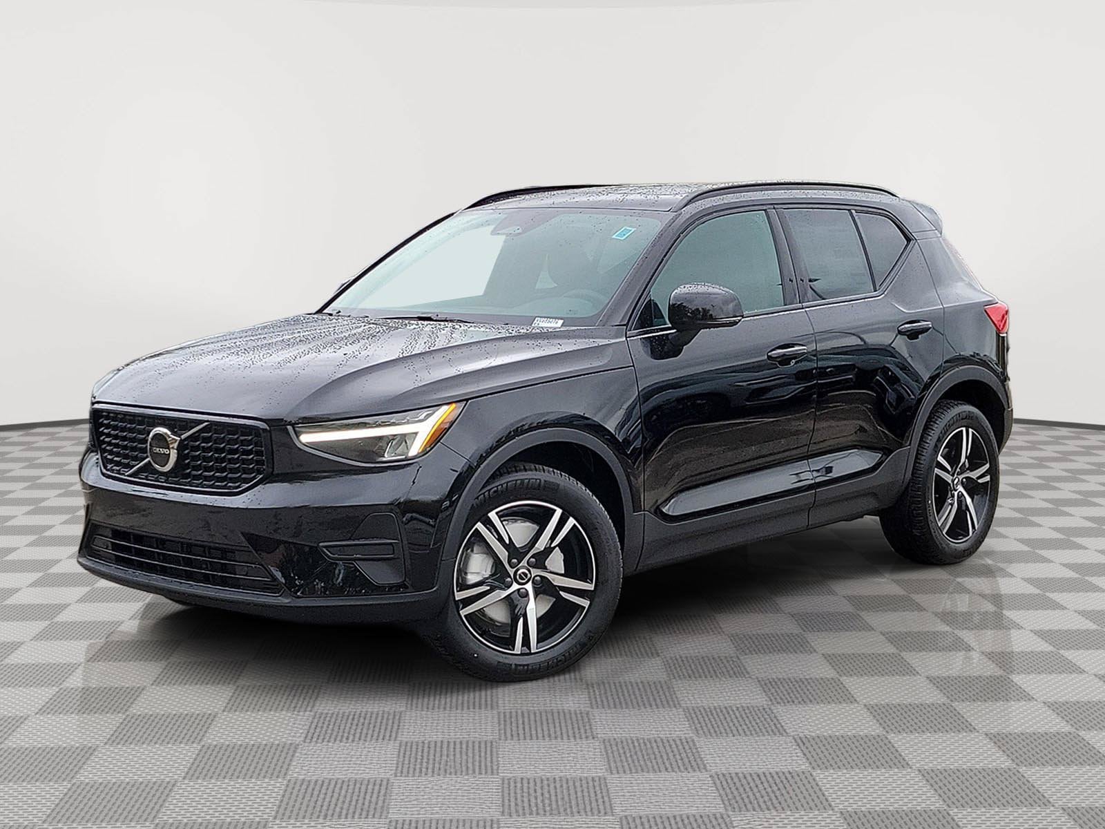 2026 Volvo XC40 Core