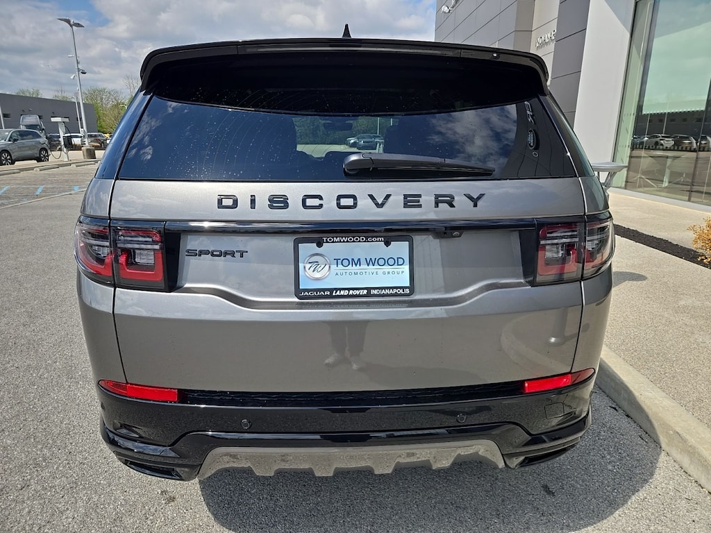 Used 2025 Land Rover Discovery Sport SE SUV