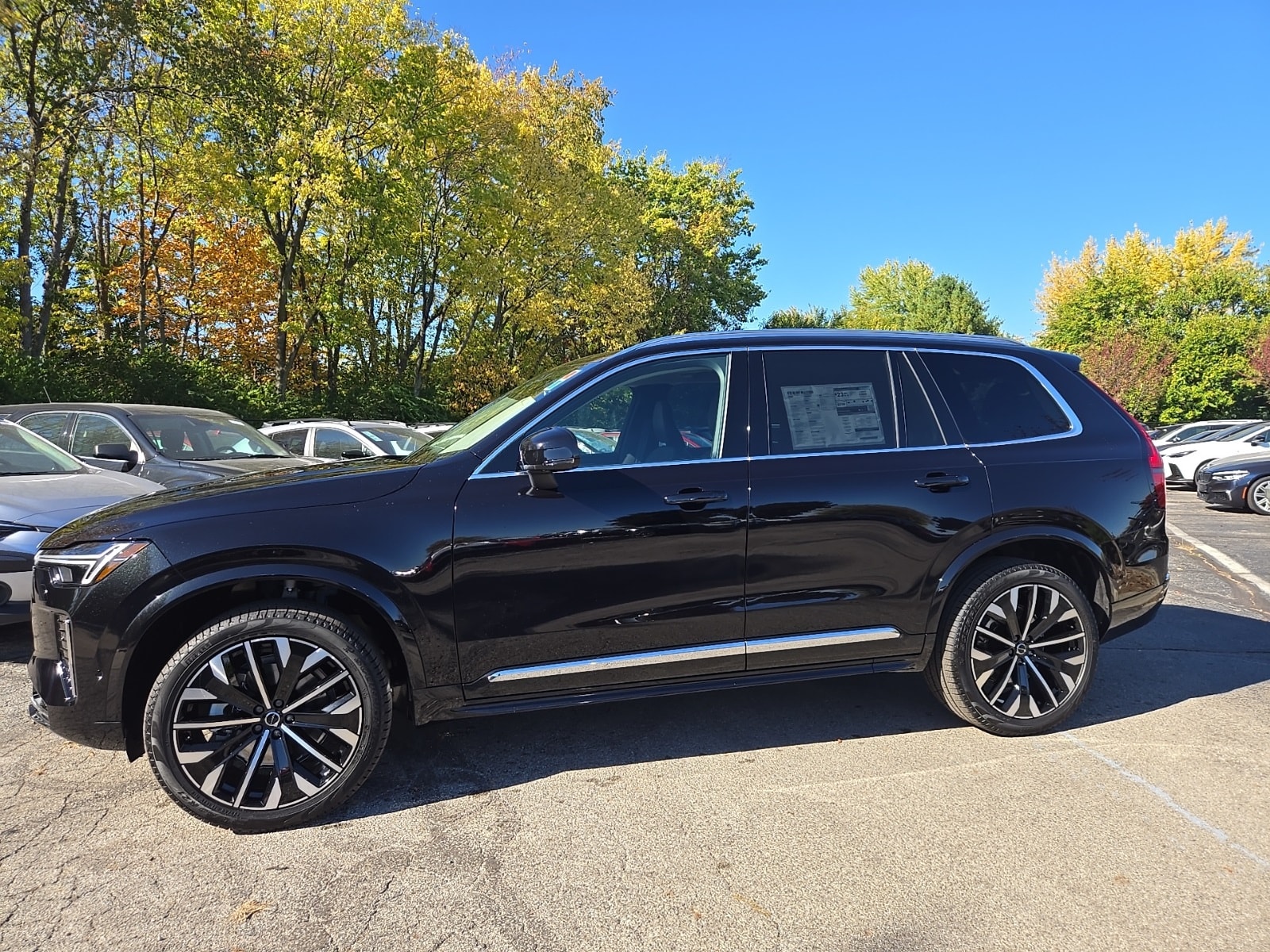 2026 Volvo XC90 Plus's photo