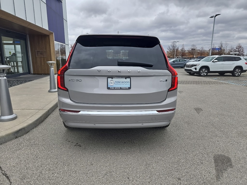 Certified 2025 Volvo XC90 B6 Plus 7-Seater SUV