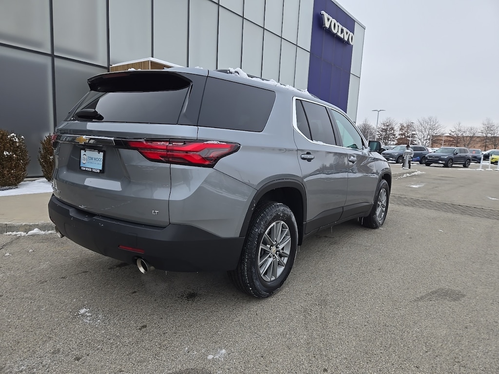 Used 2023 Chevrolet Traverse LT SUV