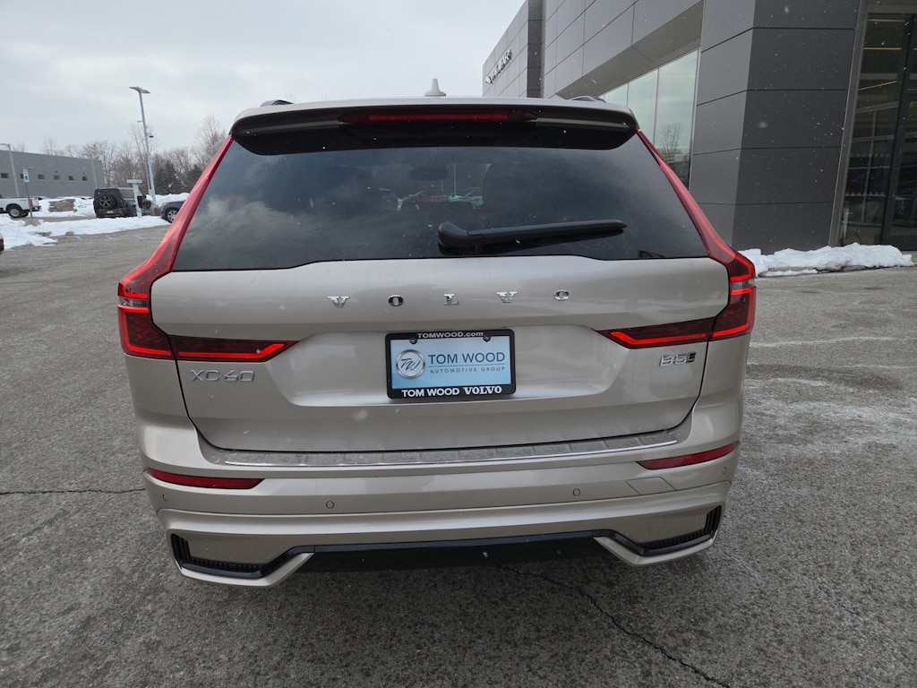 New 2026 Volvo XC60 B5 Ultra SUV