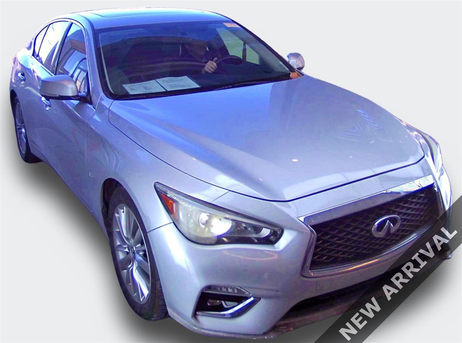 2018 Infiniti Q50 3.0t LUXE photo 4