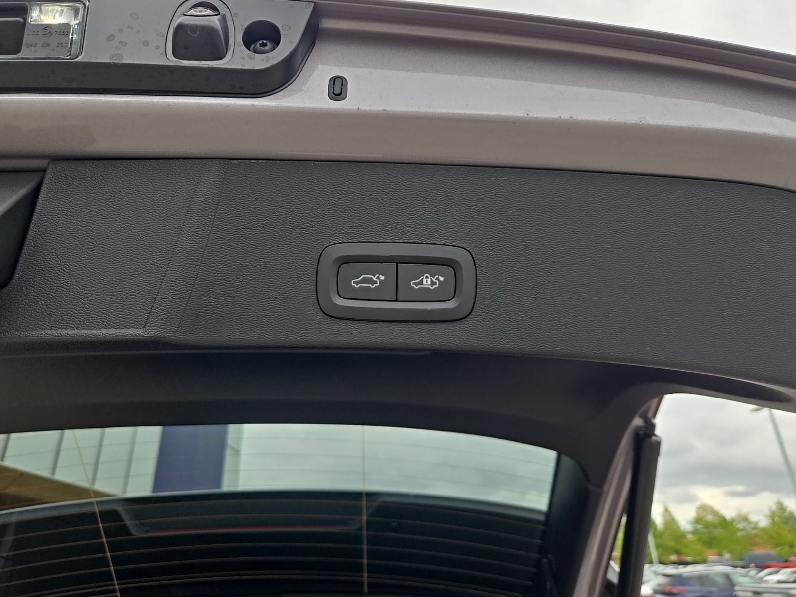 2026 Volvo XC40 Plus - Photo 16