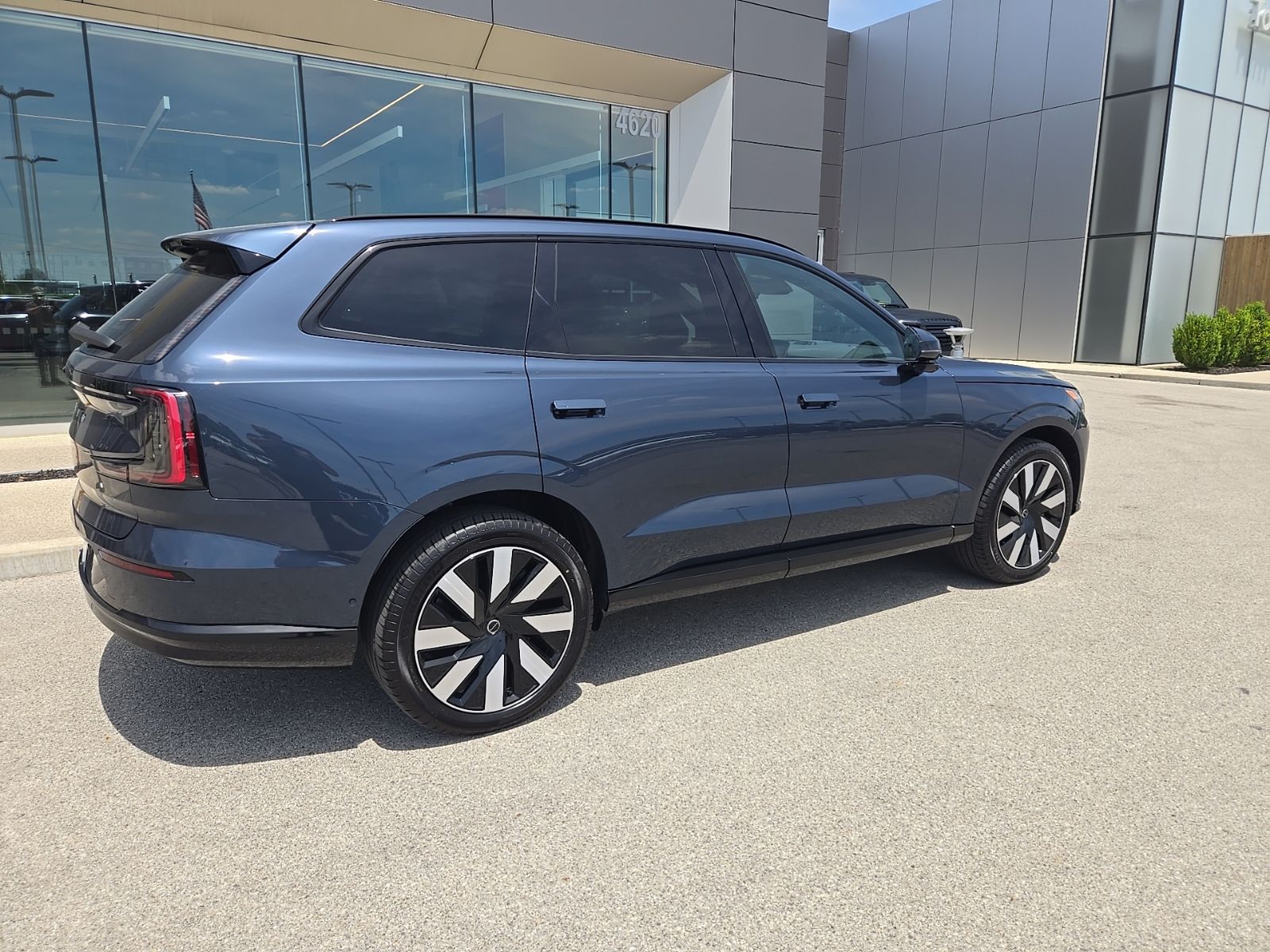 New 2025 Volvo EX90 For Sale at Tom Wood Volvo Cars | VIN