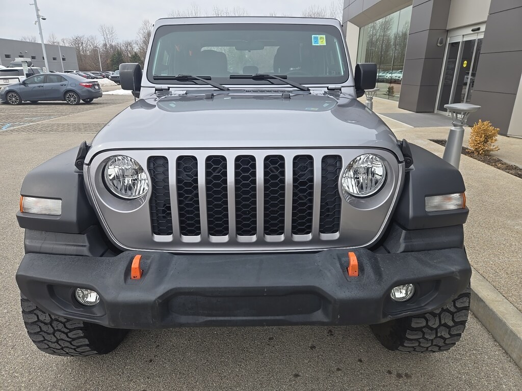 Used 2020 Jeep Gladiator Sport Truck