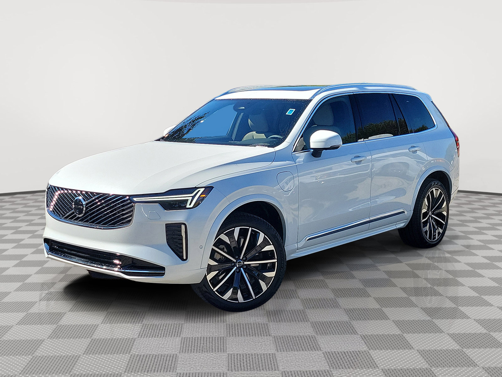 2027 Volvo XC90 plug-in hybrid T8 Plus 7-Seater AWD SUV