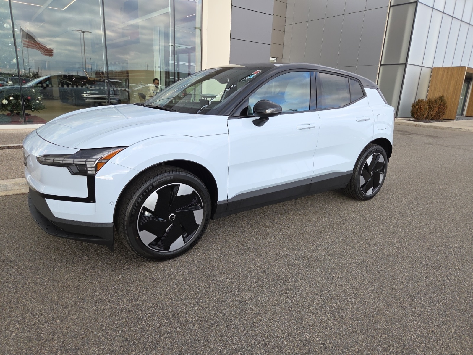 2026 Volvo EX30 Ultra's photo