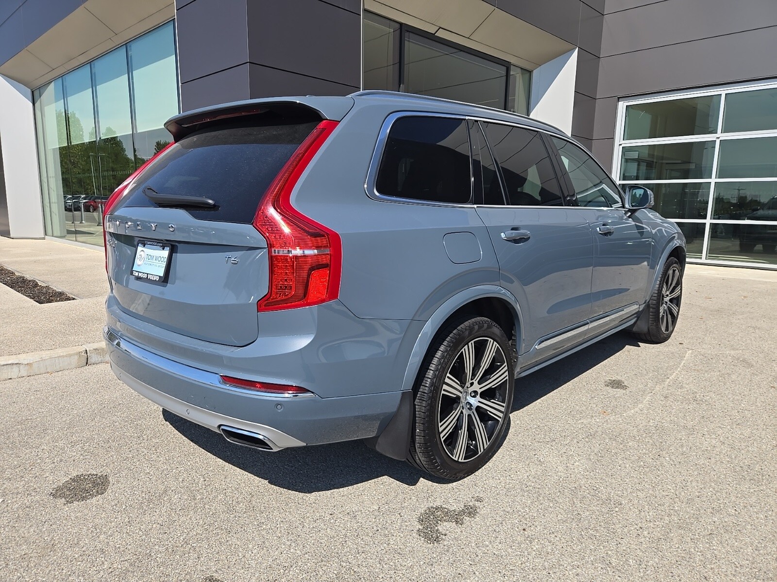 2020 Volvo XC90 T6 Inscription photo 2