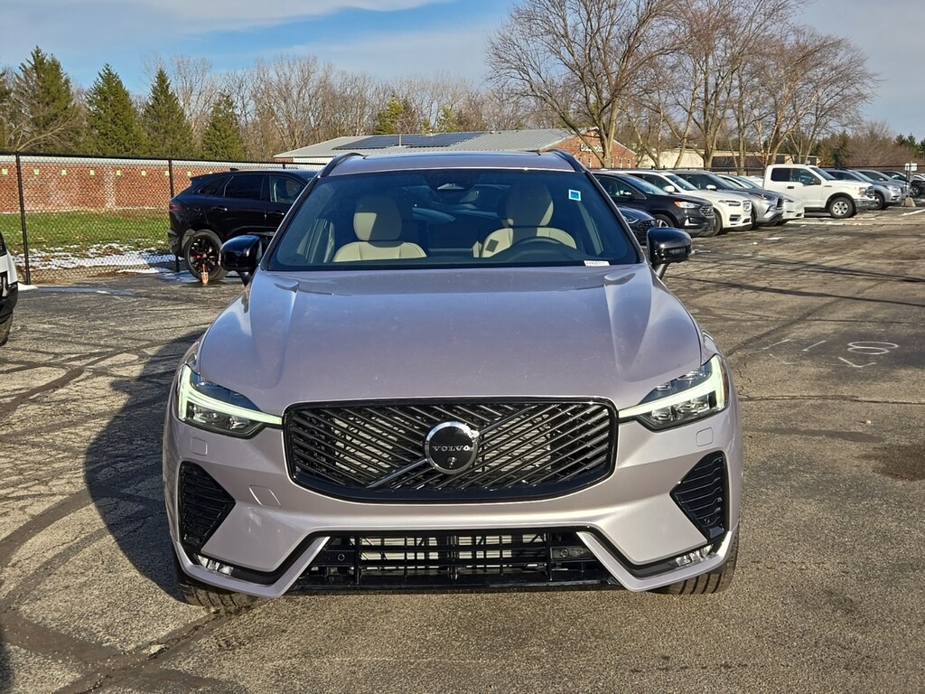 New 2026 Volvo XC60 B5 Plus SUV