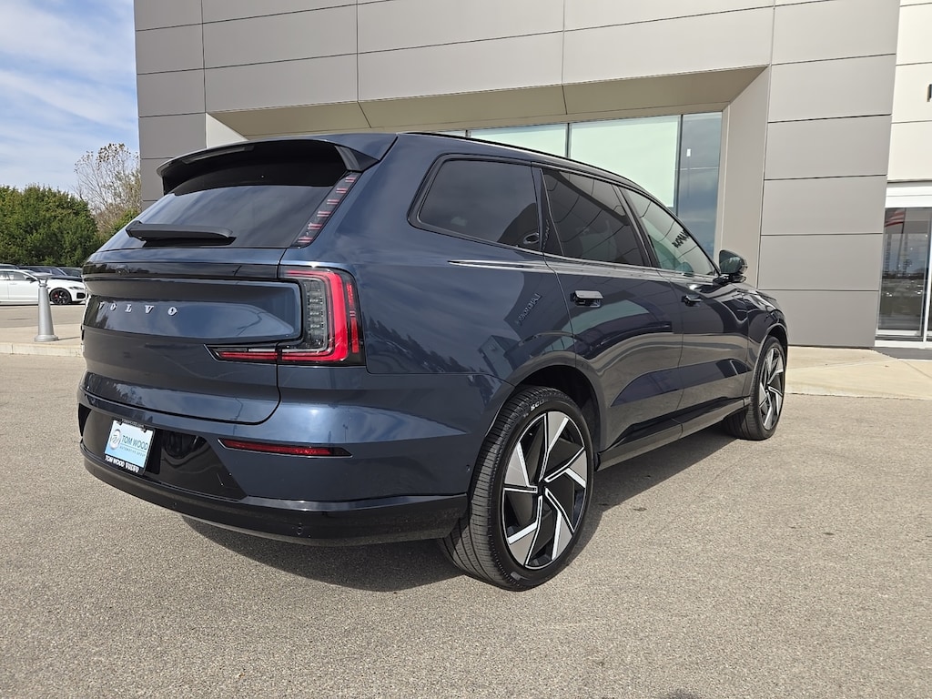 New 2025 Volvo EX90 Twin Motor Performance Ultra 6-Seater SUV