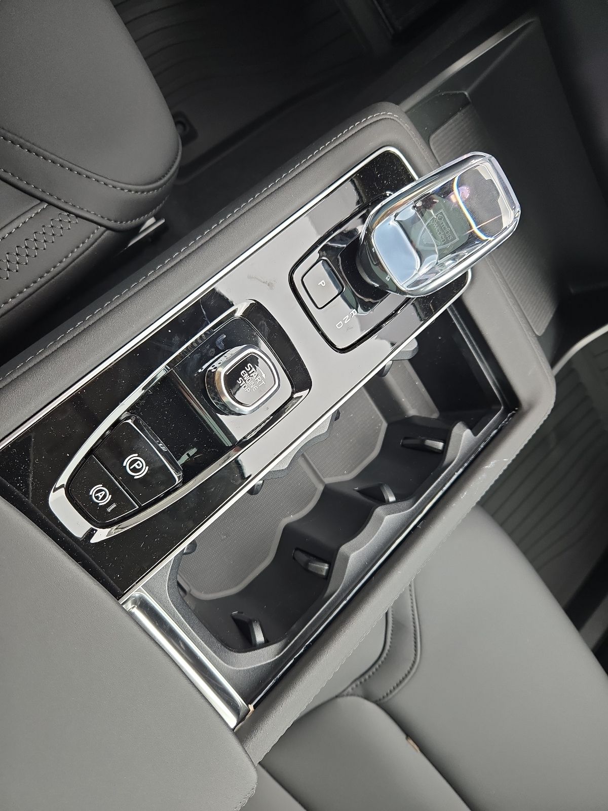 2026 Volvo XC90 Plus - Photo 42