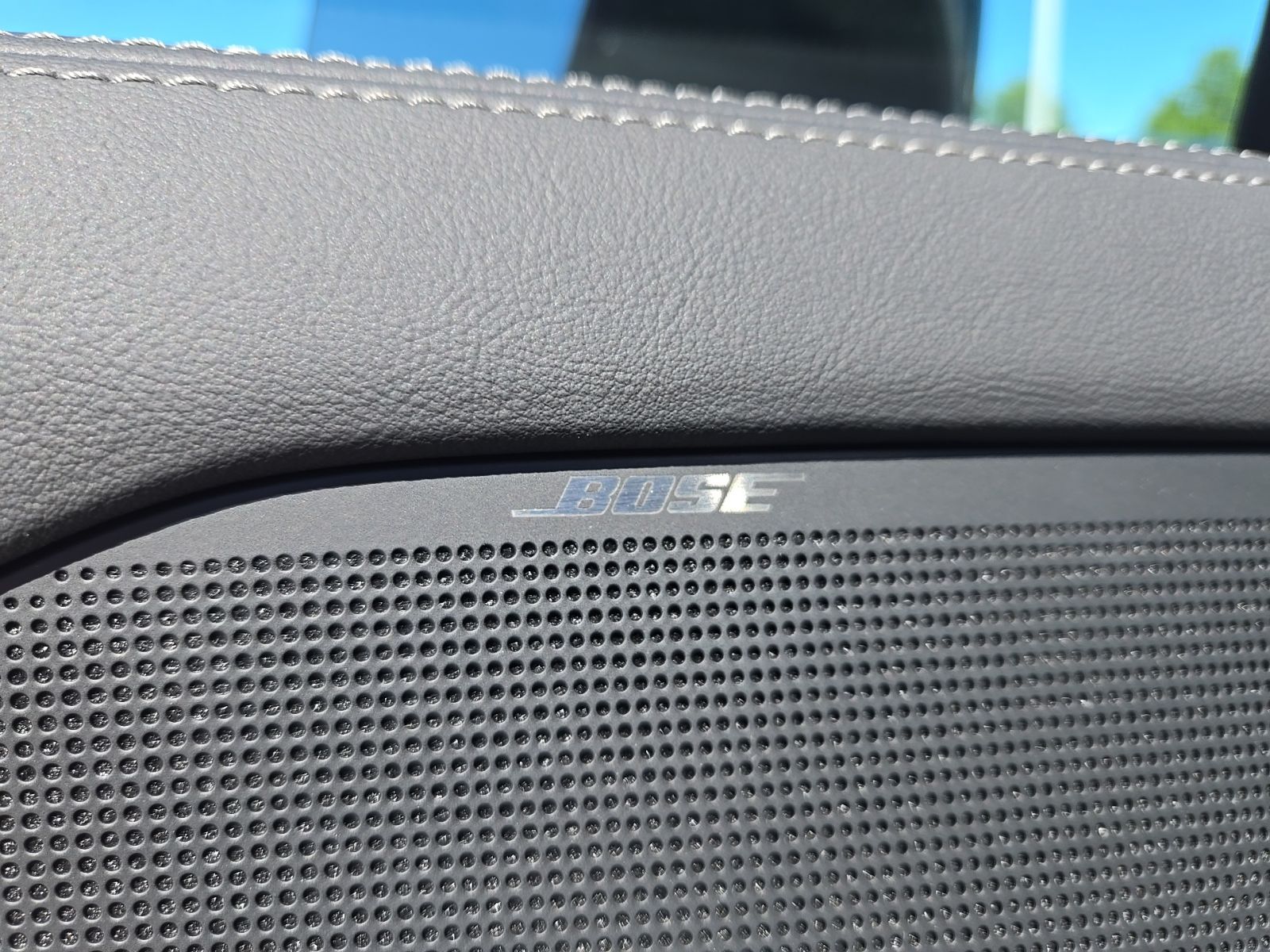 2025 Volvo EX90 Plus - Photo 21