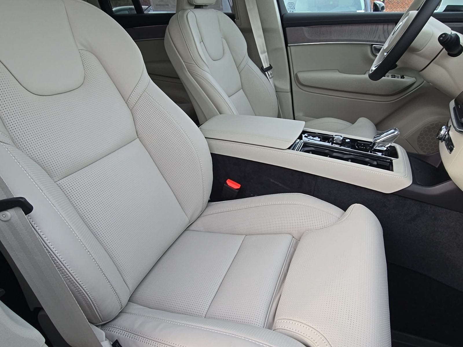 2026 Volvo XC90 Ultra - Photo 22
