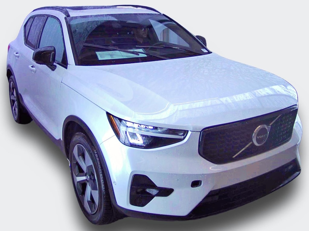 Certified 2025 Volvo XC40 B5 Plus Dark Theme SUV