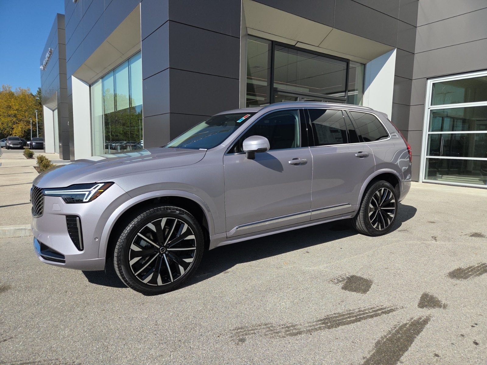 2026 Volvo XC90 Plus's photo