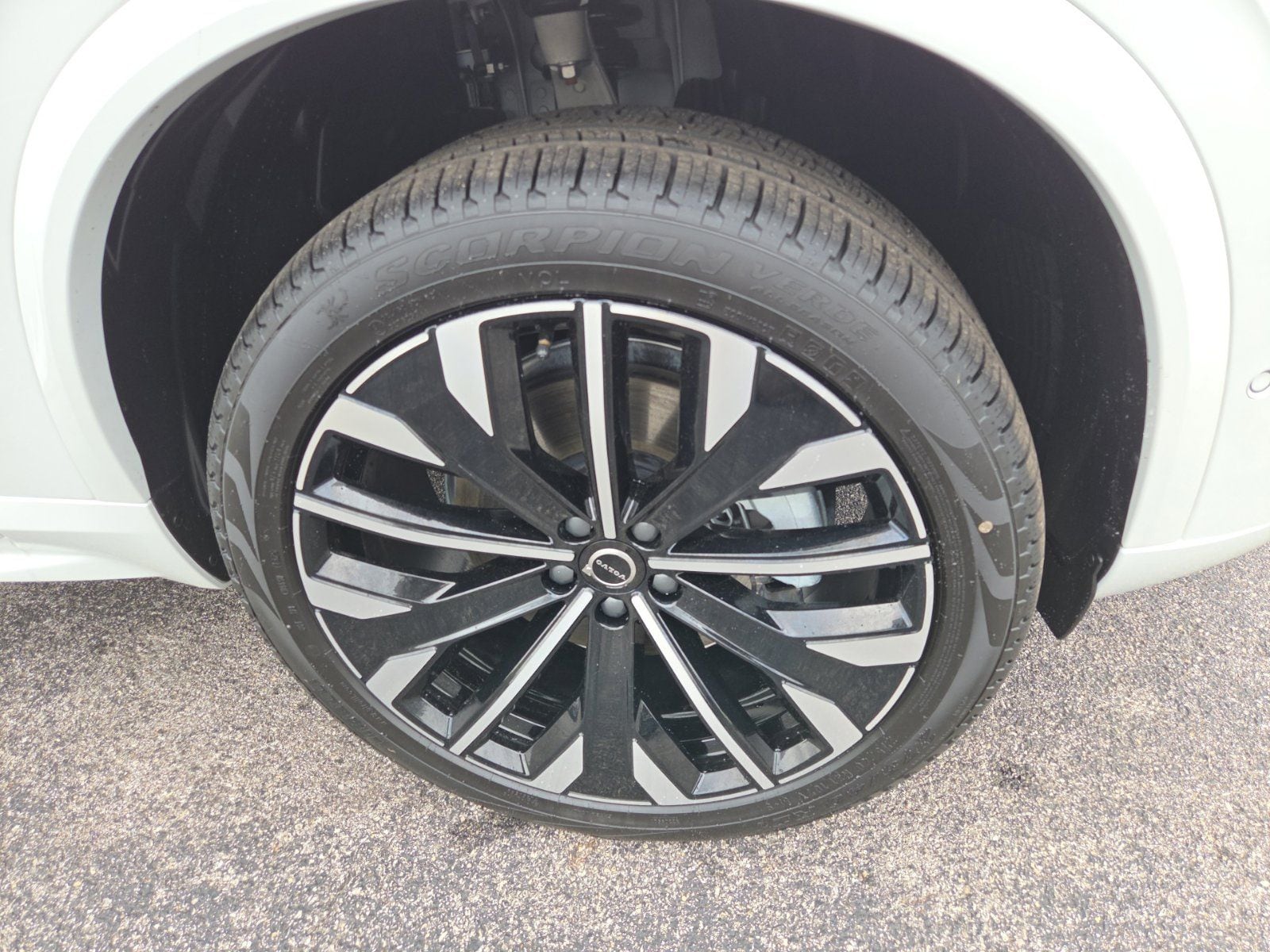 2026 Volvo XC90 Ultra - Photo 15