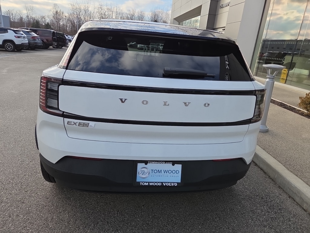 New 2026 Volvo EX30 Twin Motor Ultra SUV