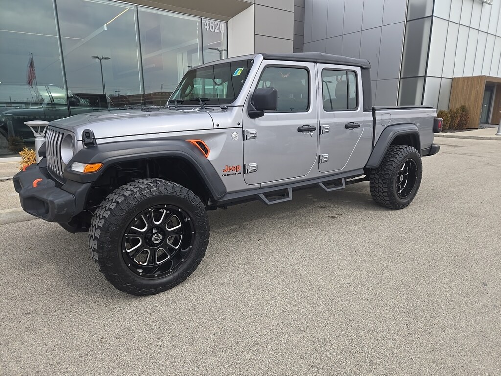 Used 2020 Jeep Gladiator Sport Truck