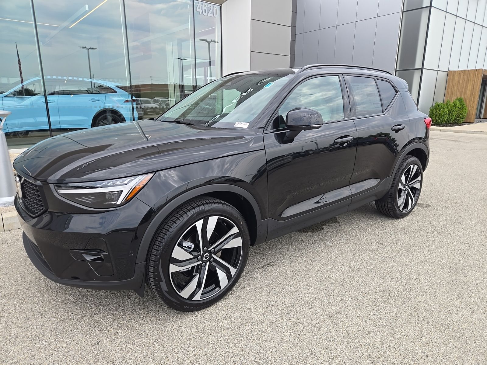 2026 Volvo XC40