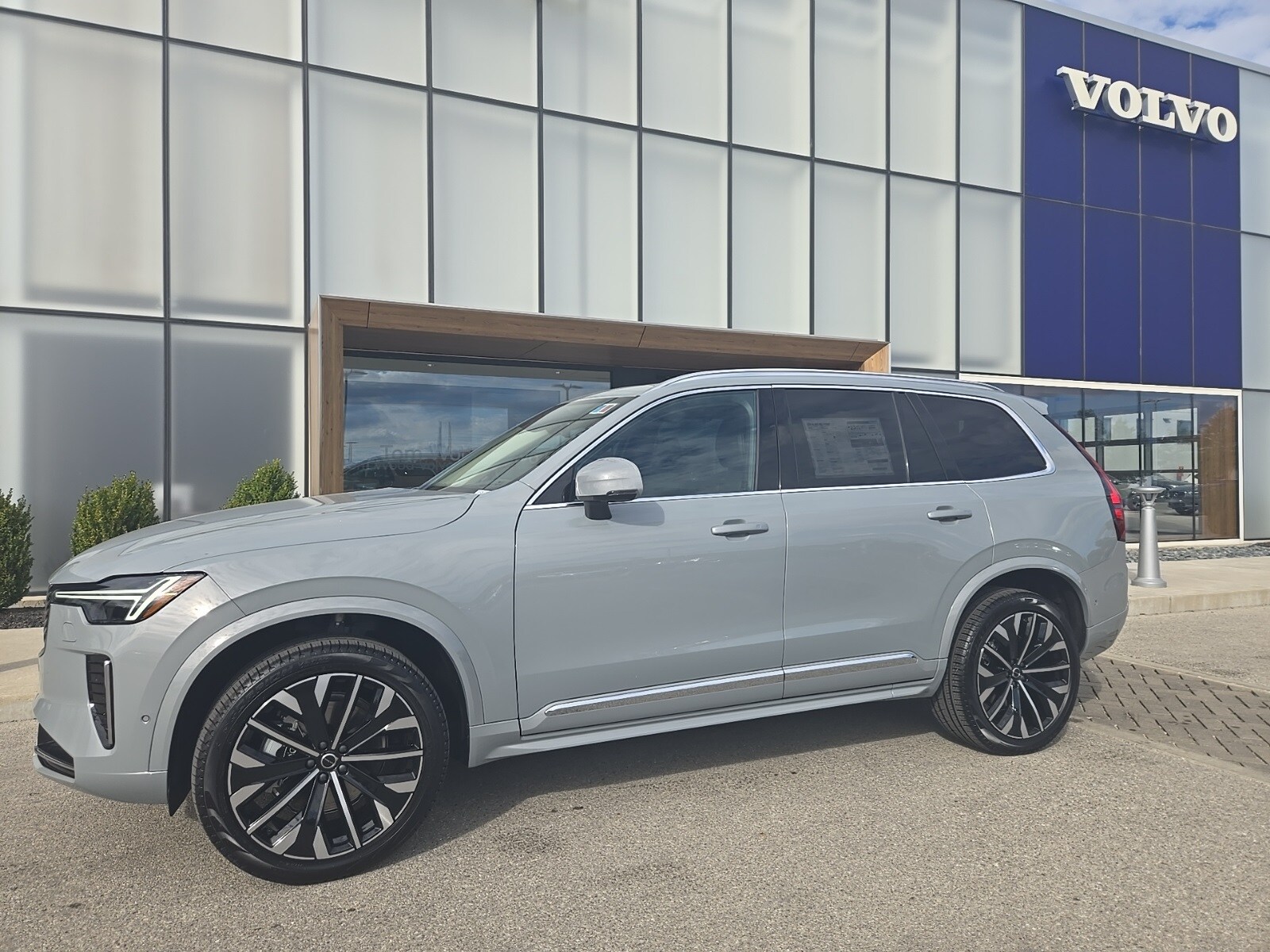 2026 Volvo XC90 Ultra's photo