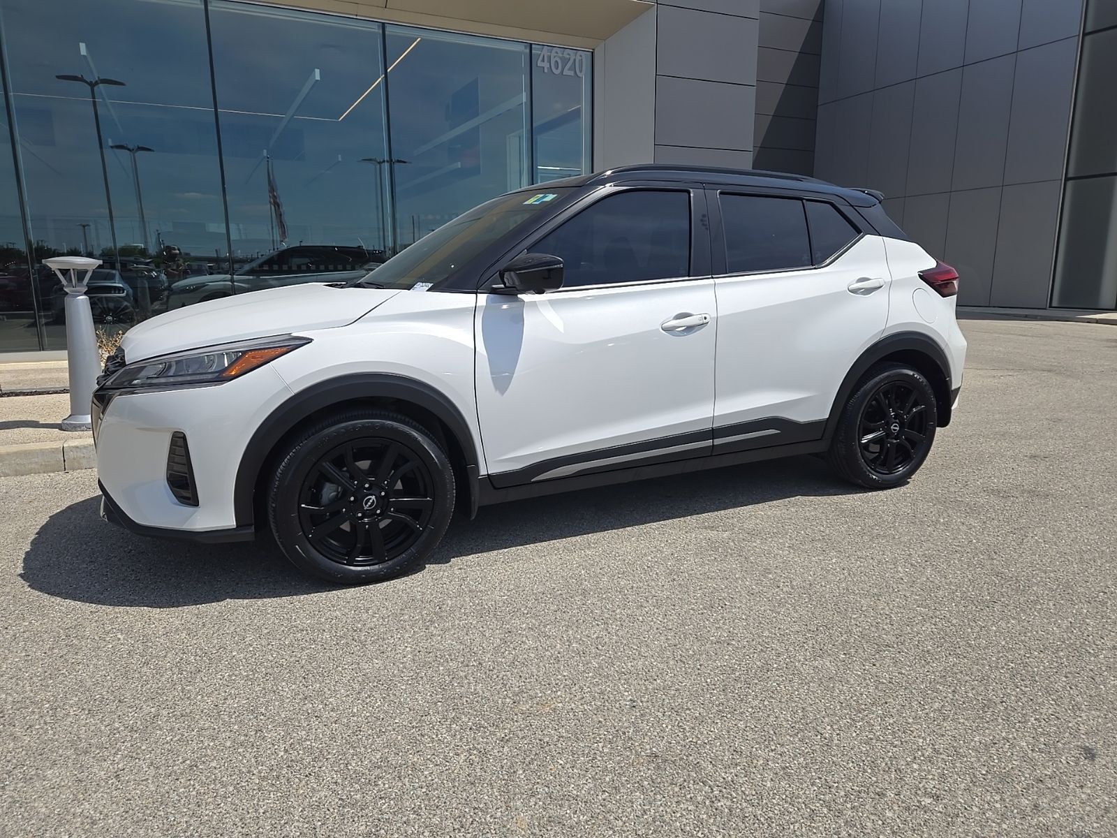 2022 Nissan Kicks 1.6 SR's photo