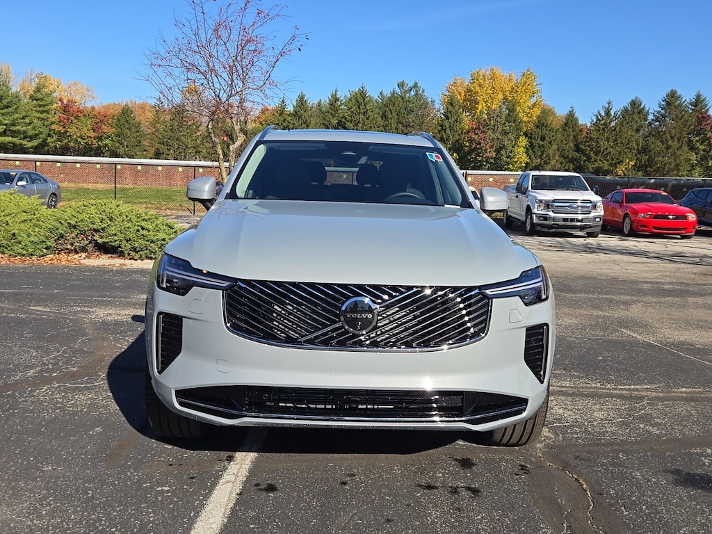 New 2026 Volvo XC90 B6 Plus 7-Seater SUV