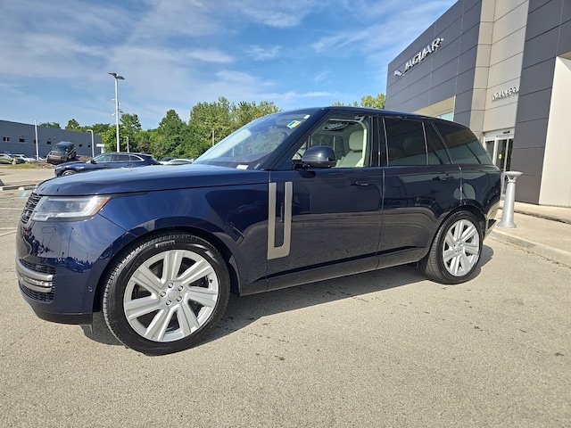 pre-owned 2023 Land Rover Range Rover SE SUV for sale in Indianapolis, IN