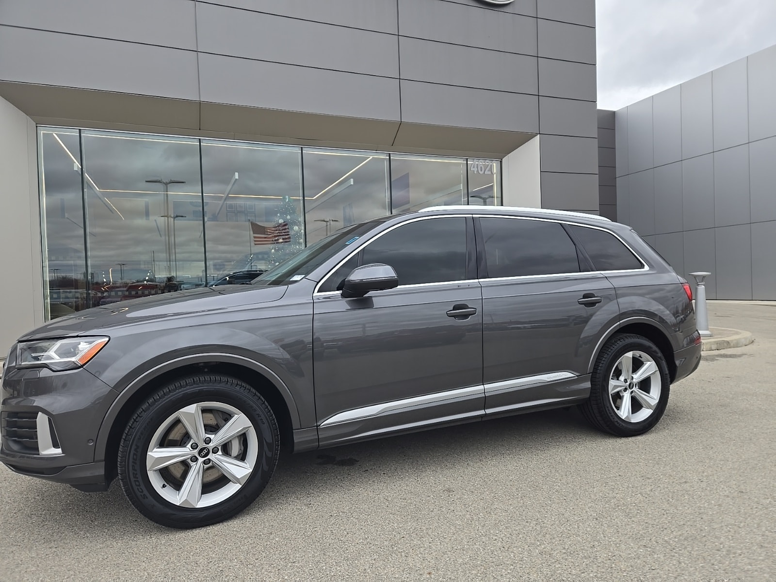 2021 Audi Q7 Premium Plus's photo