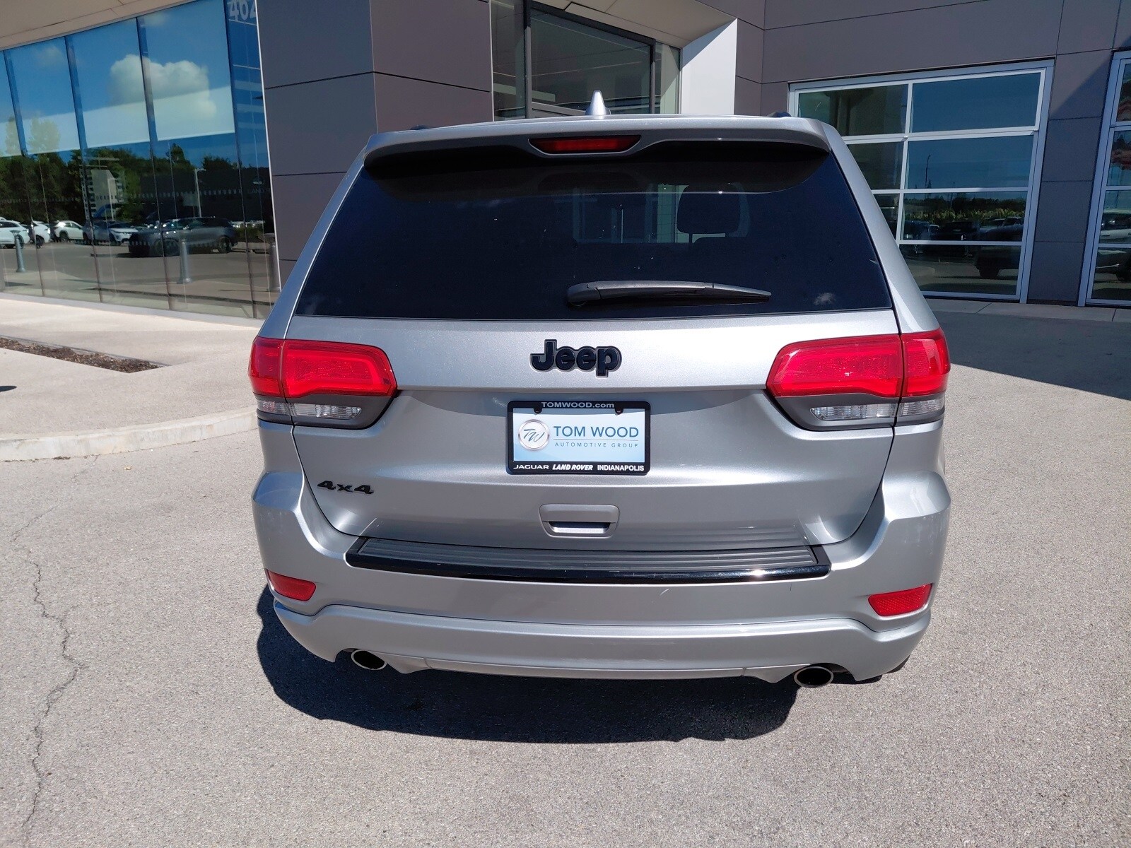 2015 Jeep Grand Cherokee Altitude photo 4