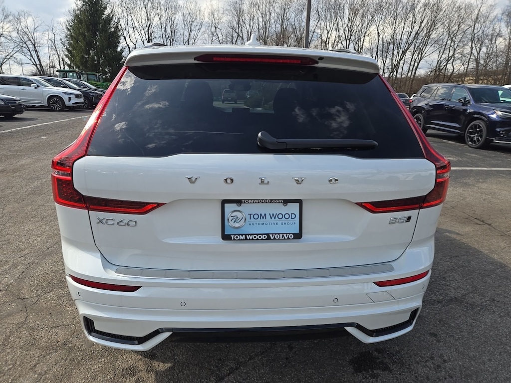 New 2026 Volvo XC60 B5 Plus SUV