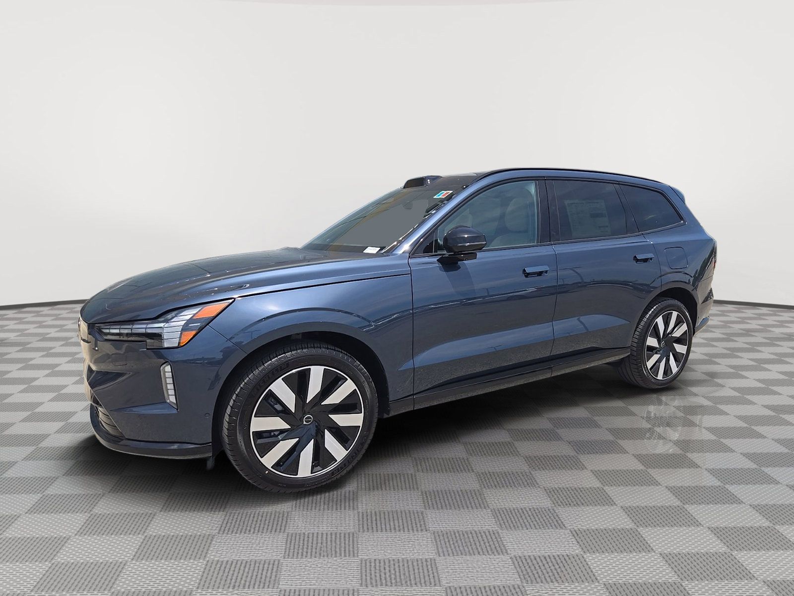 2025 Volvo EX90
