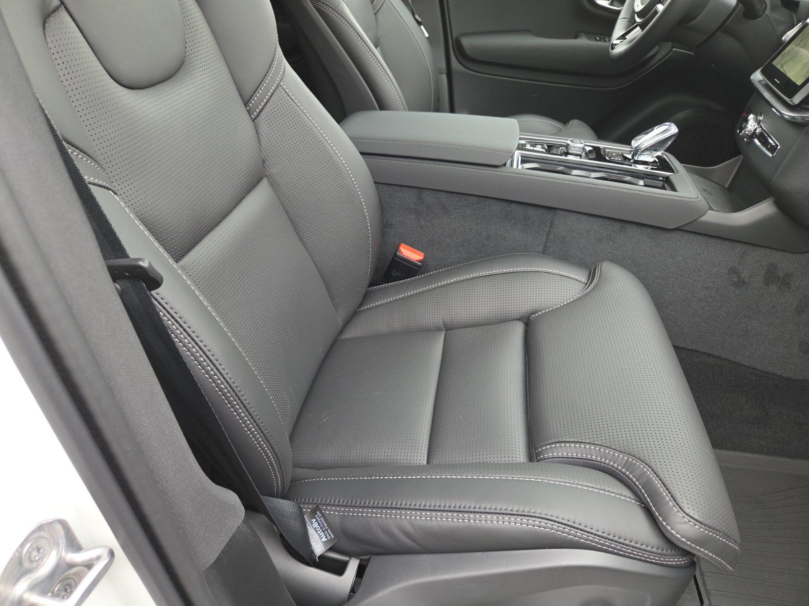 2026 Volvo XC90 Ultra - Photo 24