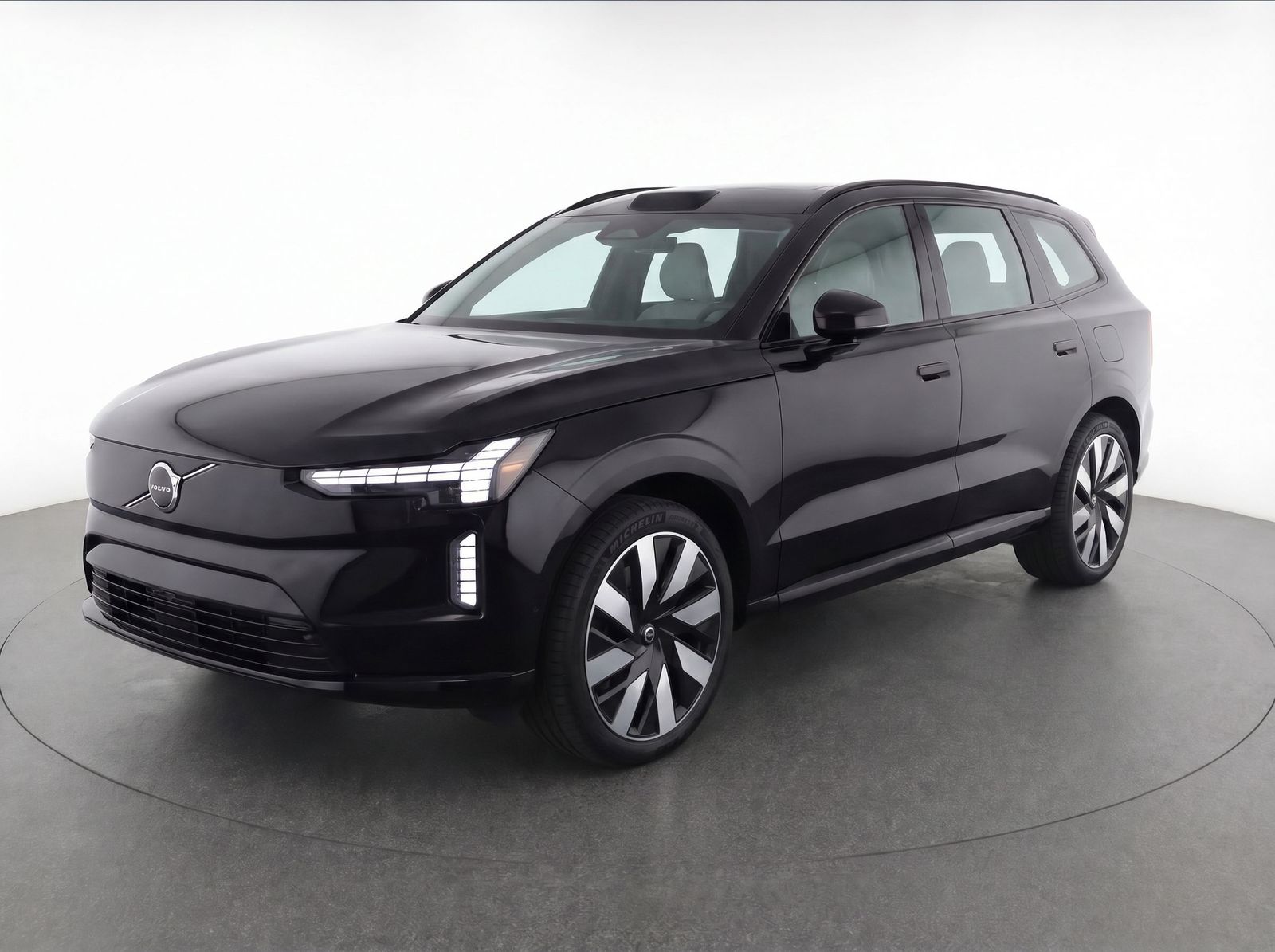 2025 Volvo EX90