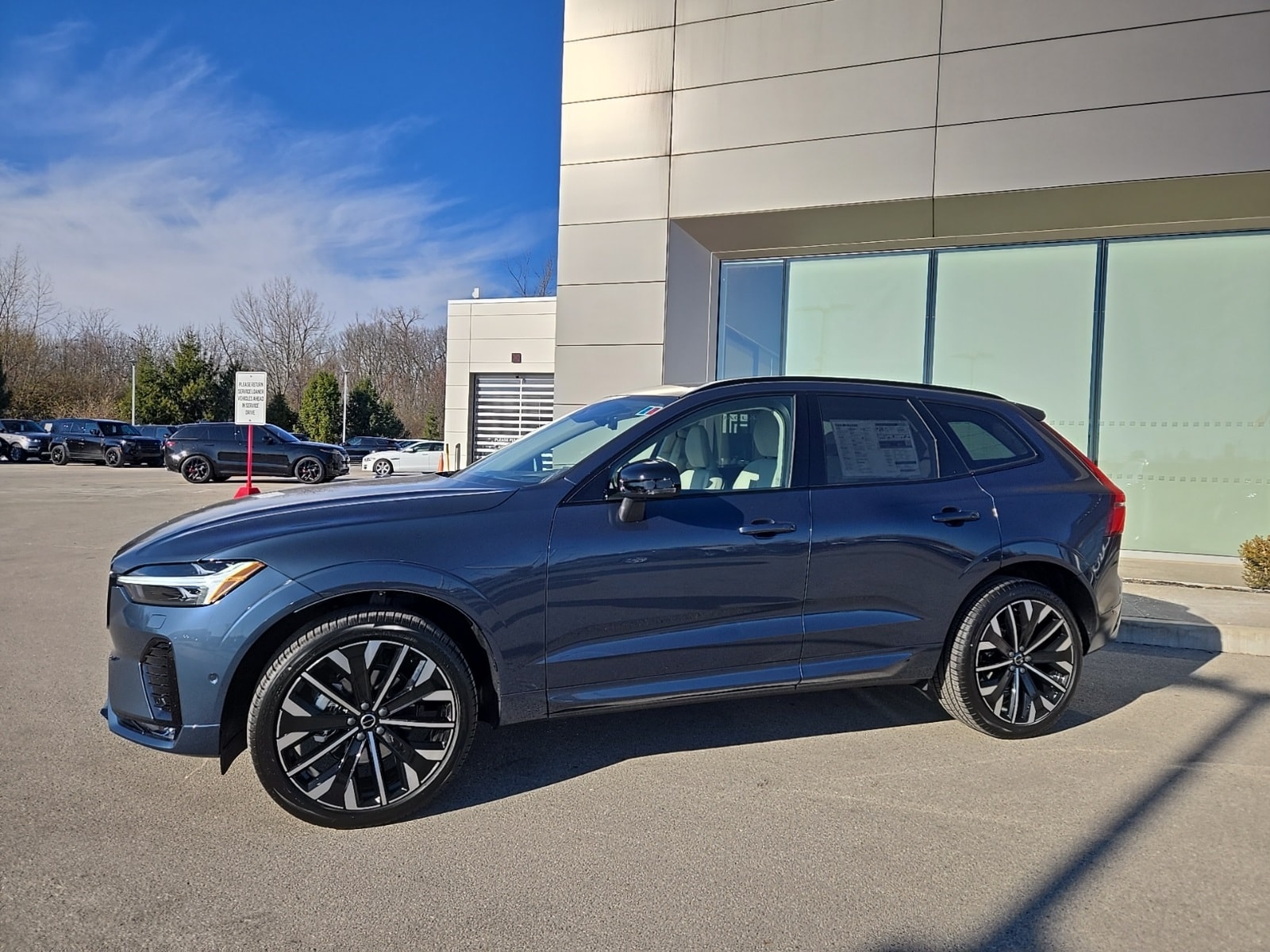 2026 Volvo XC60 Ultra's photo
