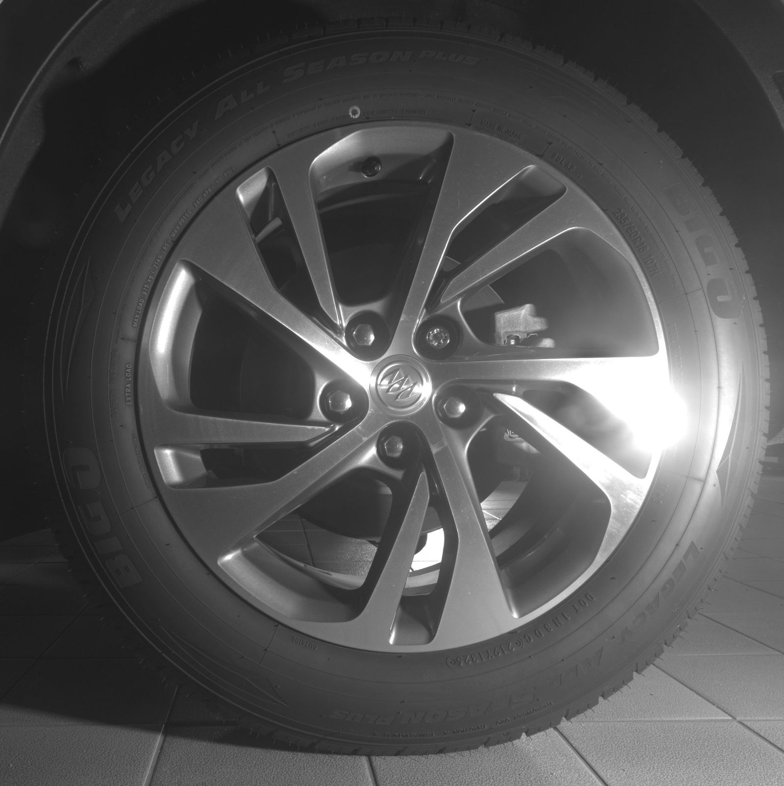 2021 Buick Envision Essence FWD's photo