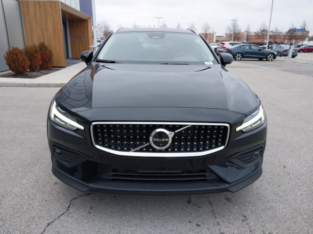 New 2025 Volvo V60 Cross Country Wagon For Sale in Indianapolis