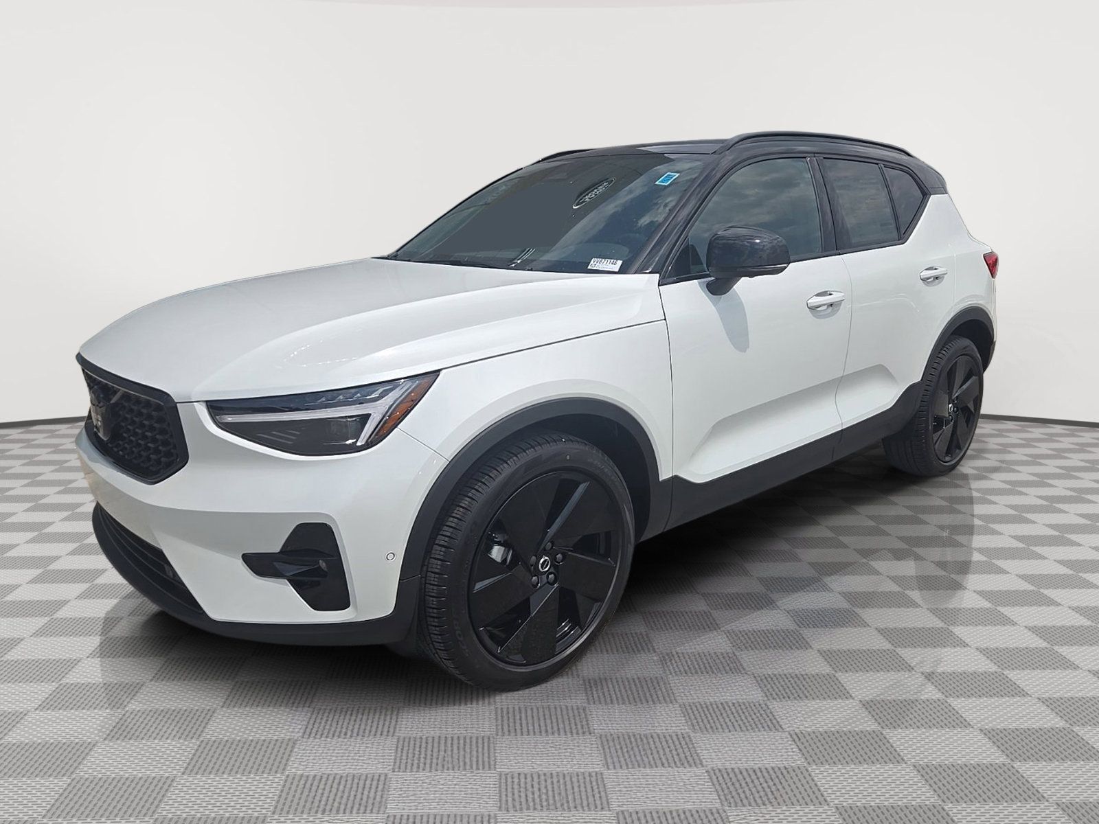 2026 Volvo XC40