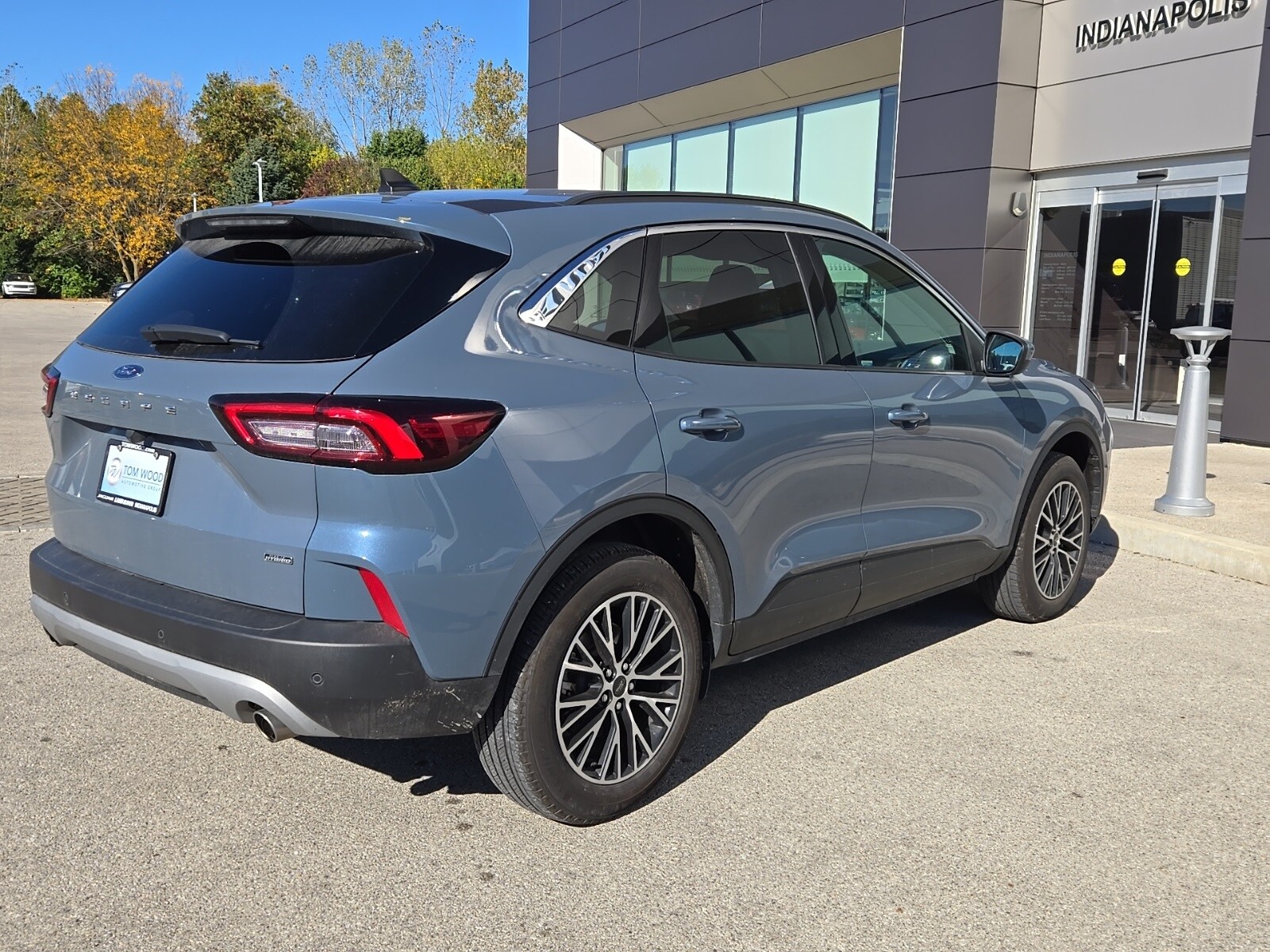 2024 Ford Escape Plug-In Hybrid Base photo 2