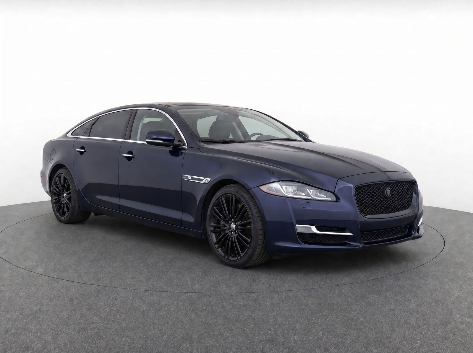 2016 Jaguar XJ XJL Portfolio AWD's photo
