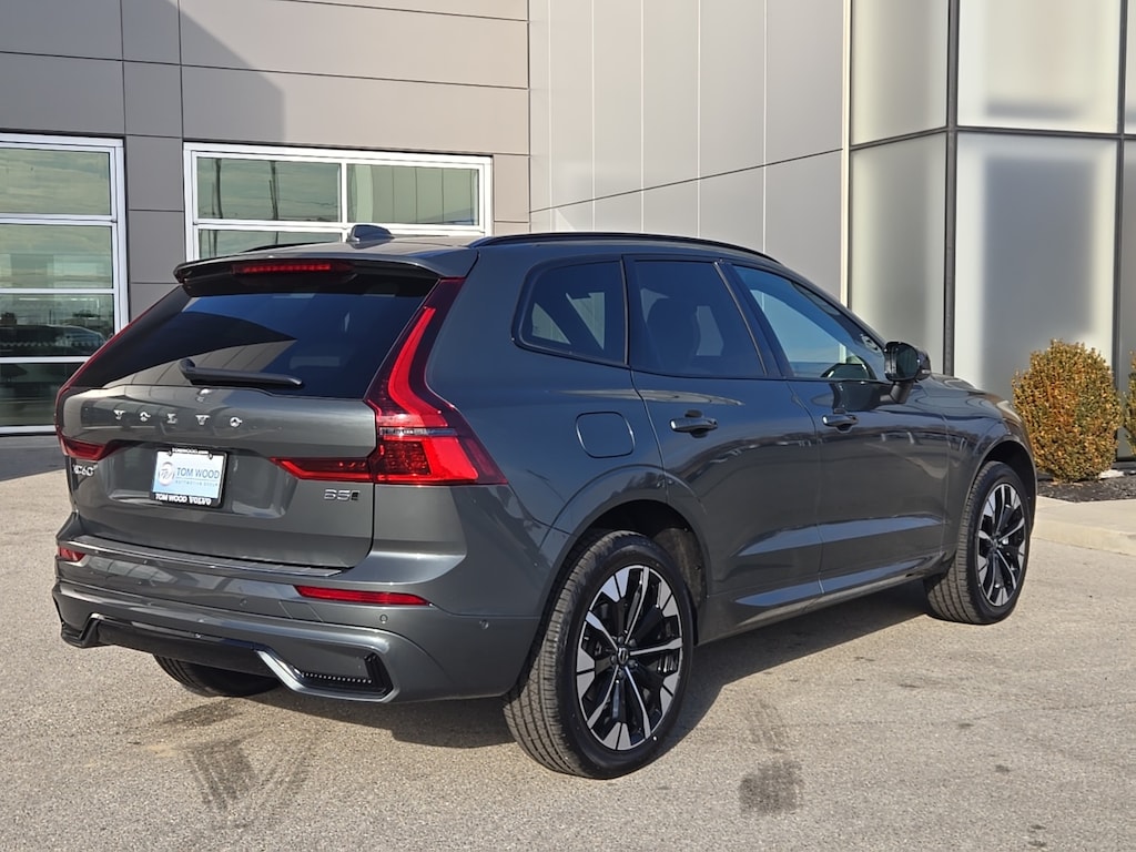 New 2026 Volvo XC60 B5 Plus SUV