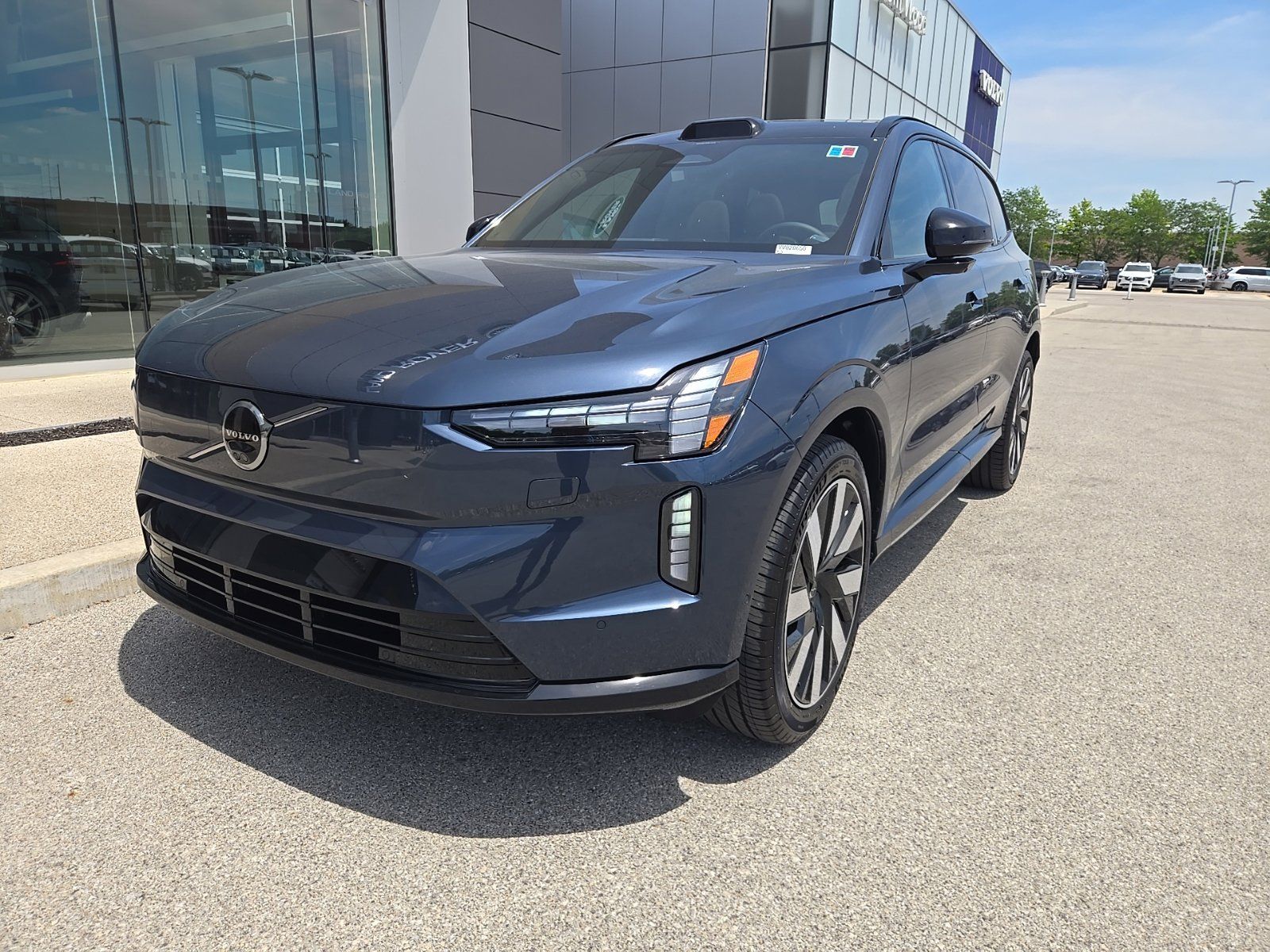 2025 Volvo EX90 Plus - Photo 53