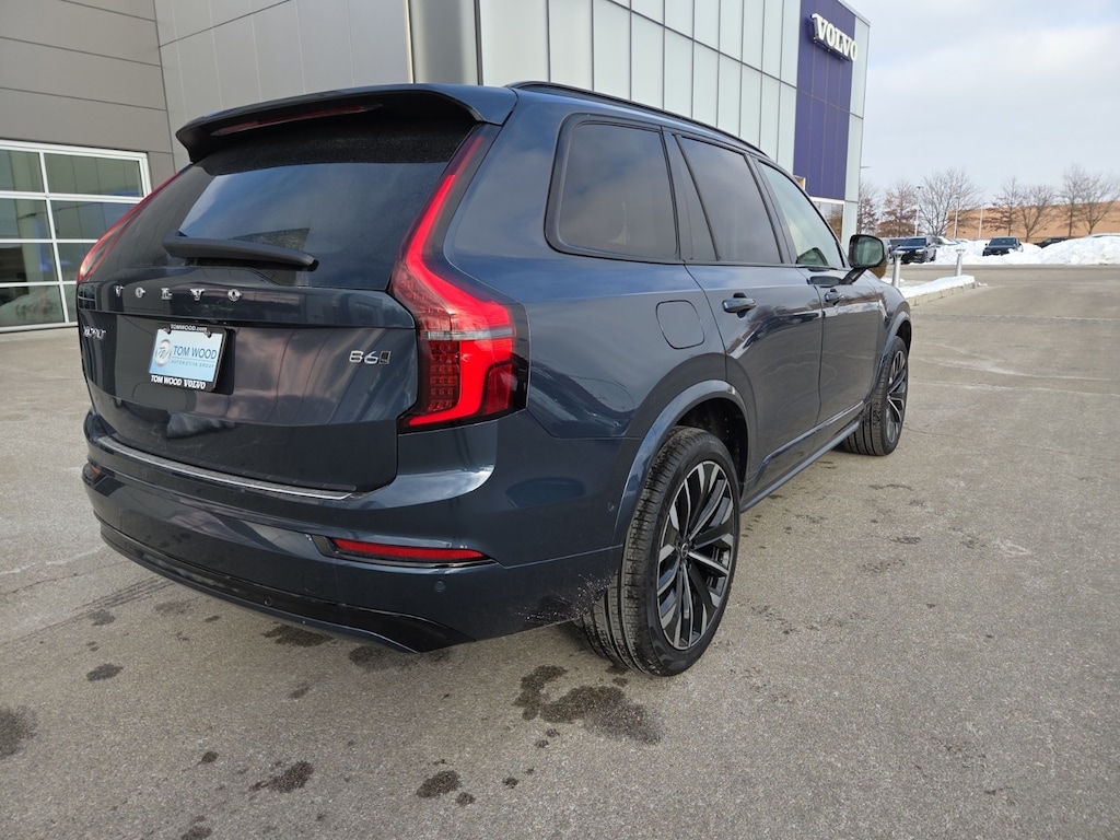 New 2026 Volvo XC90 B6 Ultra Dark Theme 6-Seater SUV
