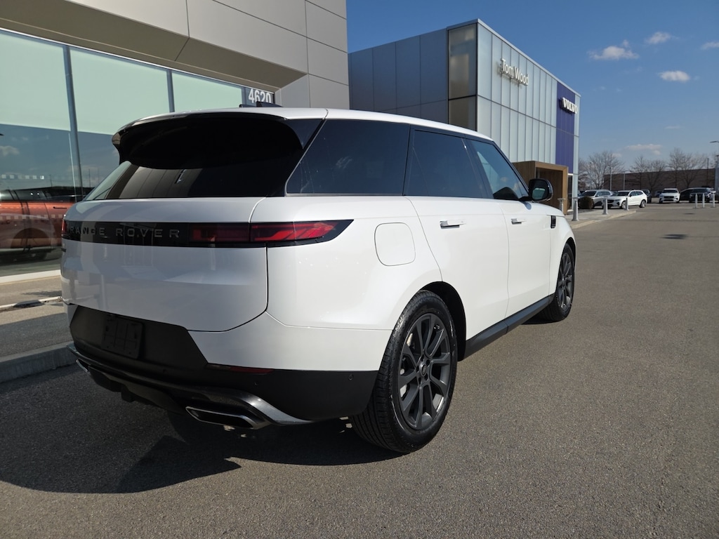 Used 2024 Land Rover Range Rover Sport SE SUV